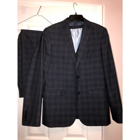 Egara Other - Egara Navy Blue Herringbone Tweed 3 Piece Suit